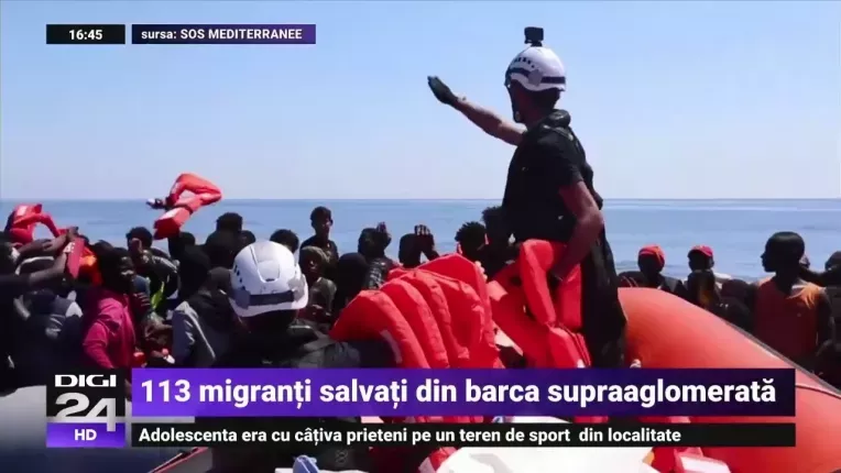113 migranti care pluteau cu o barca pneumatica au fost salvati in Mediterana