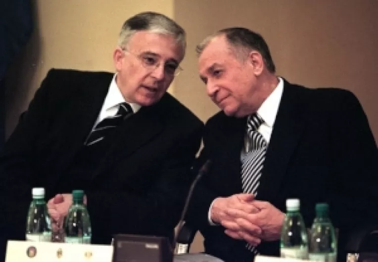 Avantajele unei abordari consensuale pentru binele Romaniei, spre deosebire de o abordare conflictuala