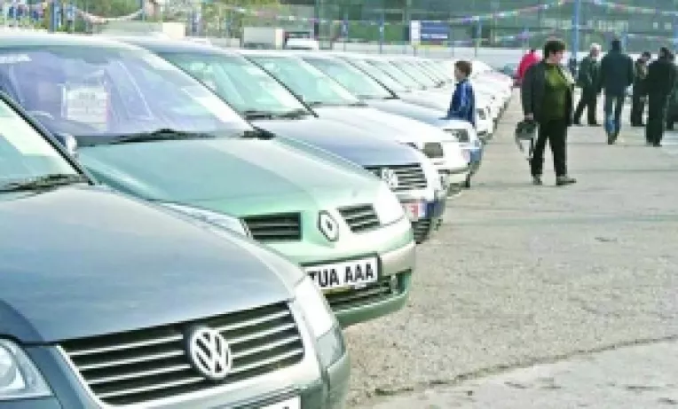 Constanteni incep sa-si rezilieze leasing-urile