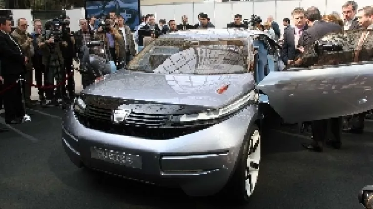 Designerul conceptului Dacia Duster este un roman de 23 de ani