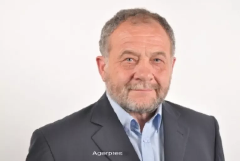 Diagnostic dur, pus de catre Dumitru Buzatu, seful PSD Vaslui: VICTOR PONTA ARE CAPUL CONFISCAT DE INFANTILISM