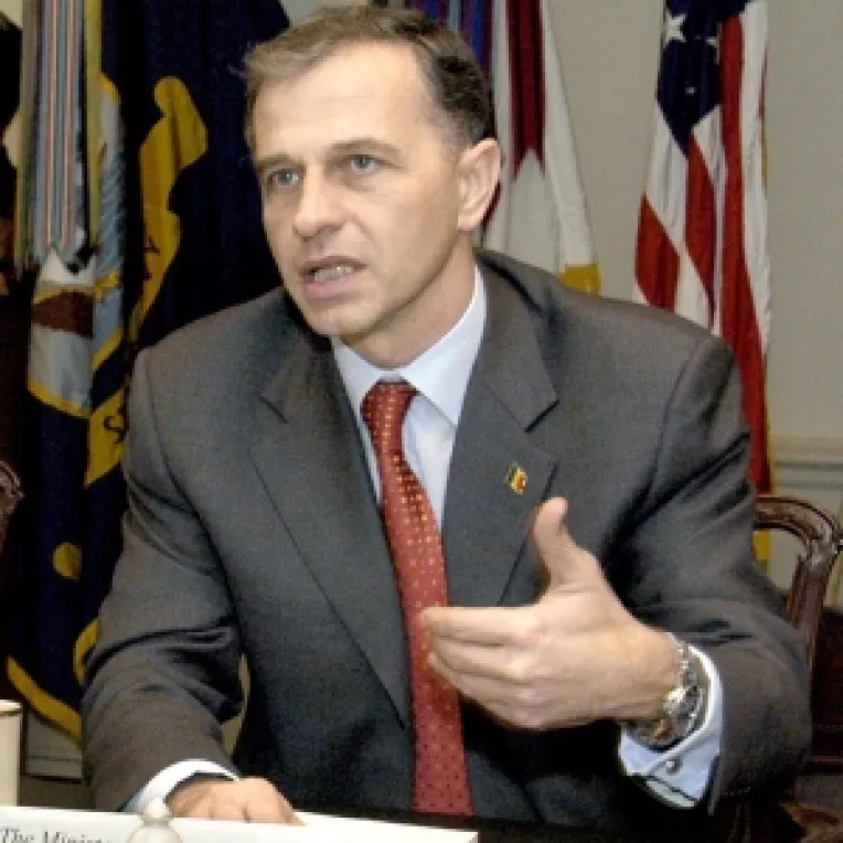 Geoana: "Rezultatul alegerilor prezidentiale va decide partidul ce va forma viitorul Guvern"