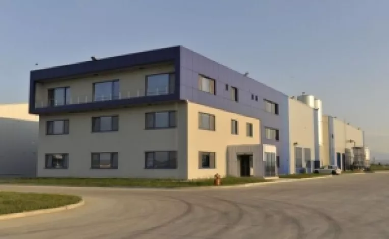 Grecii prelucreaza lapte la Halchiu si exporta produse in UE si SUA