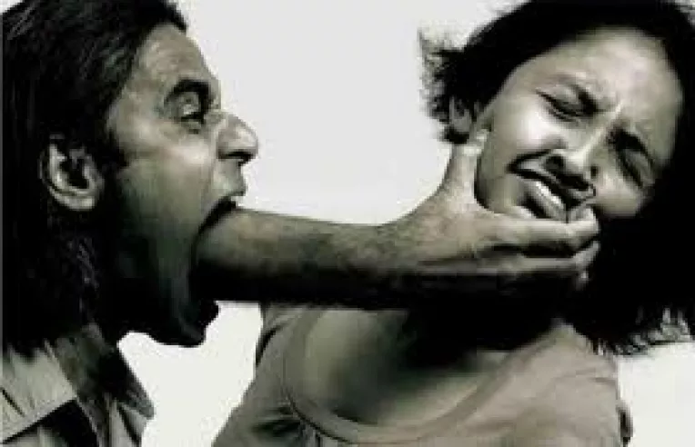 Psihologul Mirela Zivari emite teorii si explicatii ale violentei