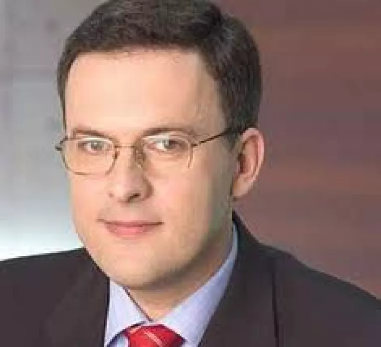 Razvan Dumitrescu: Un scenariu pentru anihilarea lui Antonescu si destramarea USL