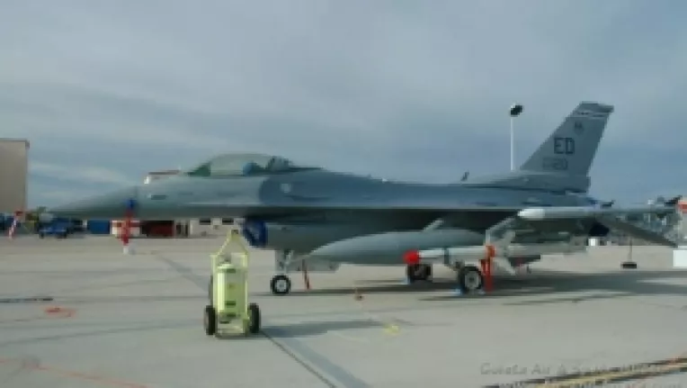 Romania a renuntat sa mai cumpere avioane americane