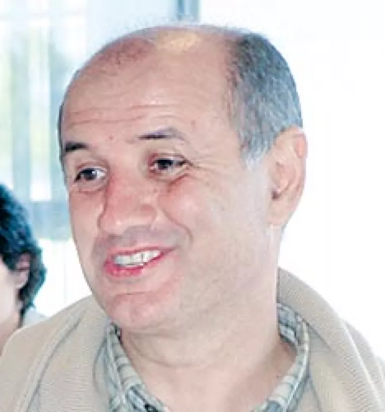 Spaniolii de la RIU, luati de fraieri de Copos, dupa modelul Becsenescu